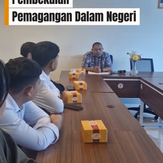Kamis, 2 Oktober 2025 – Dinas Ketenagakerjaan Kota Bandung melaksanakan Pembekalan Pemagangan Dalam Negeri.

Melalui kegiatan ini diharapkan adanya peningkatan kompetensi dan produktivitas peserta magang, serta penyediaan tenaga kerja tingkat kota bandung yang terampil bagi perusahaan serta terjamin kesejahteraan peserta dan penyelenggara, yang dibuktikan dengan sertifikat kompetensi.

@hmfarhanbdg
@kangerwin_bdg
@iskandar5070
@halobandung
@humas_bandung
@andri_darusman
@dicky.wishnu

#Disnaker #DinasKetenagakerjaan #KotaBandung #InfoKotaBandung #DisnakerKotaBandung #BandungUtama